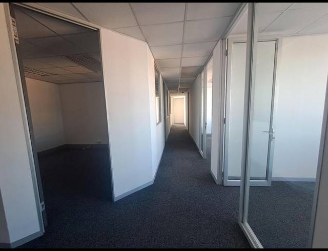 BUSINESS PROPERTY TO RENT IN TYGER VALLEY